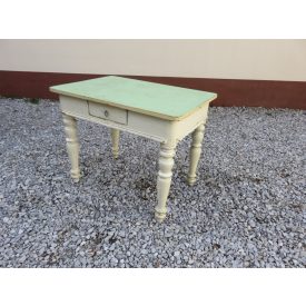 #0840 Antique Pine Table (cream base-green top)