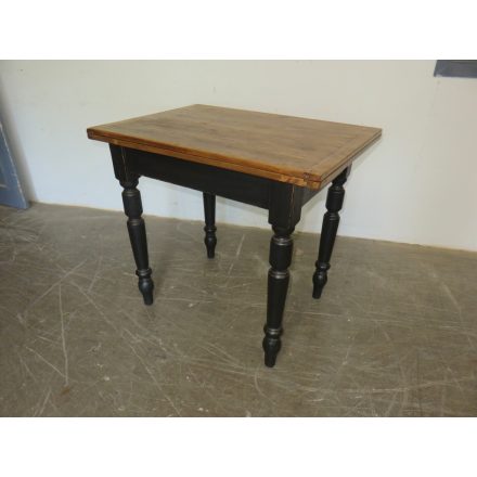 Antique Pine FlipTop Table (black base-waxed top)