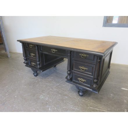 # 2021 Decorative Antique Desk (Black)