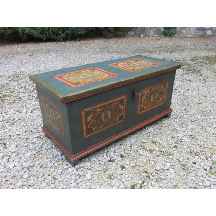 # 2044 Antique Hand Painted Trunk (Original Colour)