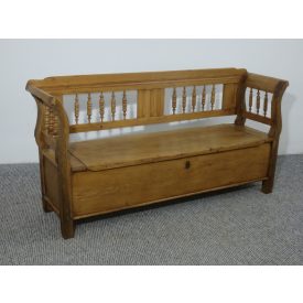 #2512 Antique Pine Box Bench, finished with wax 