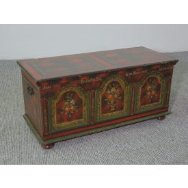   #2627  Antique Pine Blanket Chest from 1879 – Original Hand-Painted Finish 