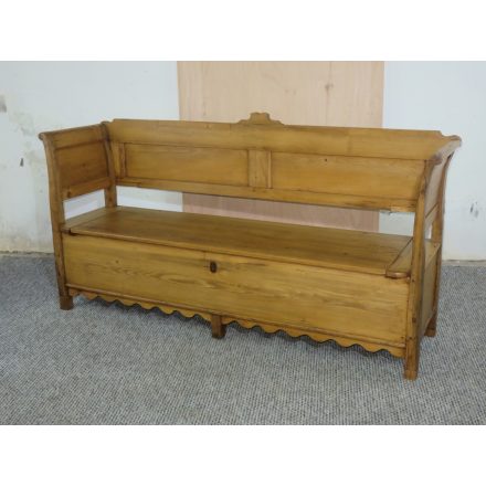 #2677 Antique pine box bench - finished with wax