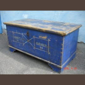 Country pine trunk /original paint finished product