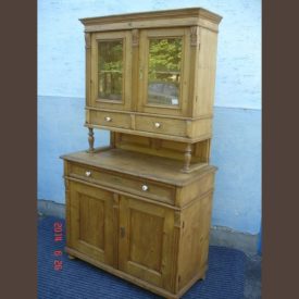   Country pine kitchen cabinet /original item, wax finished condition